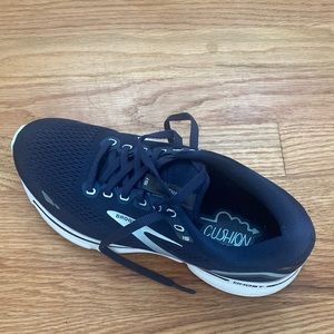 Brooks Ghost Running shoes